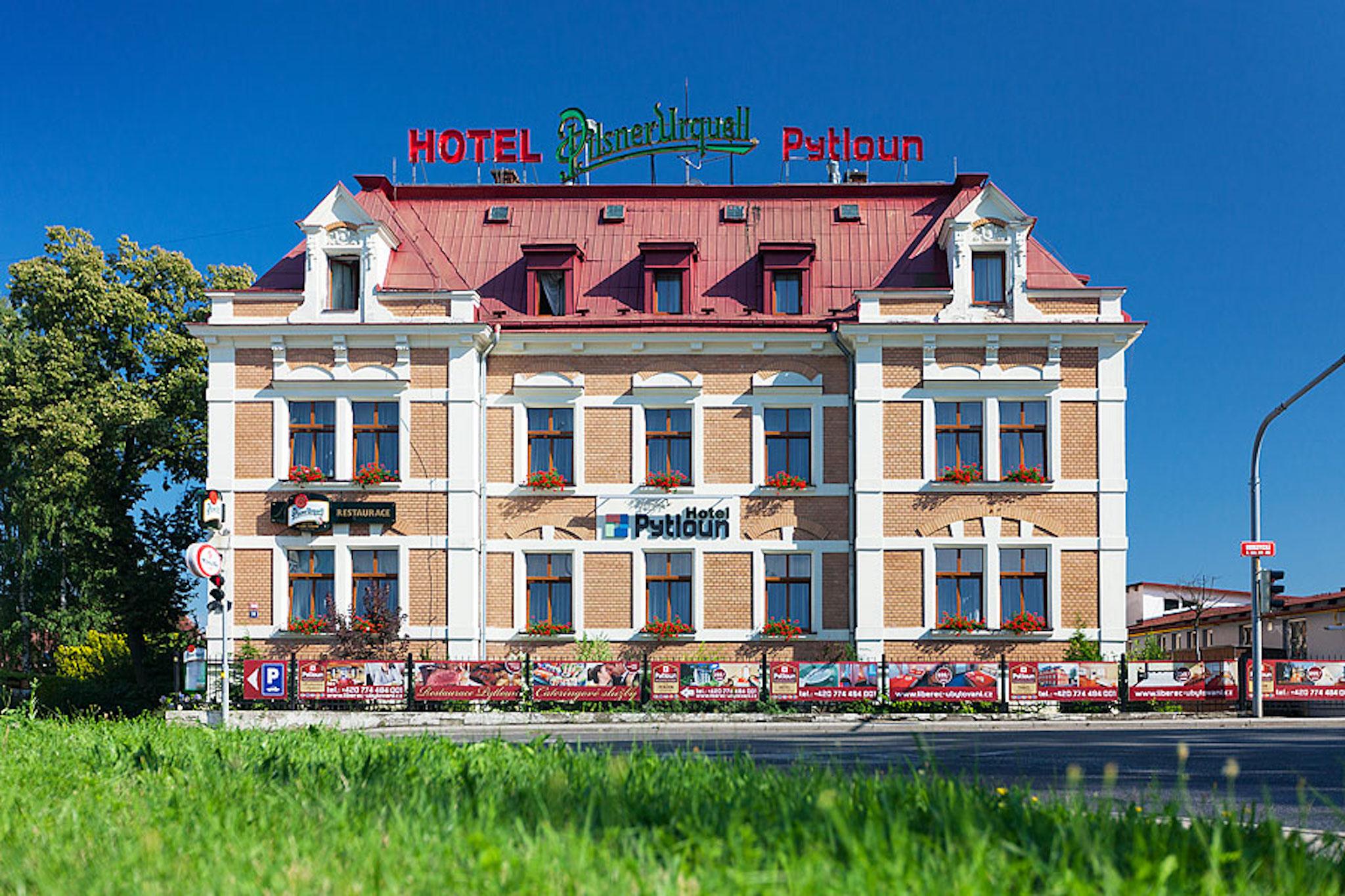 Pytloun Self Check-in Hotel Liberec Online Reservations